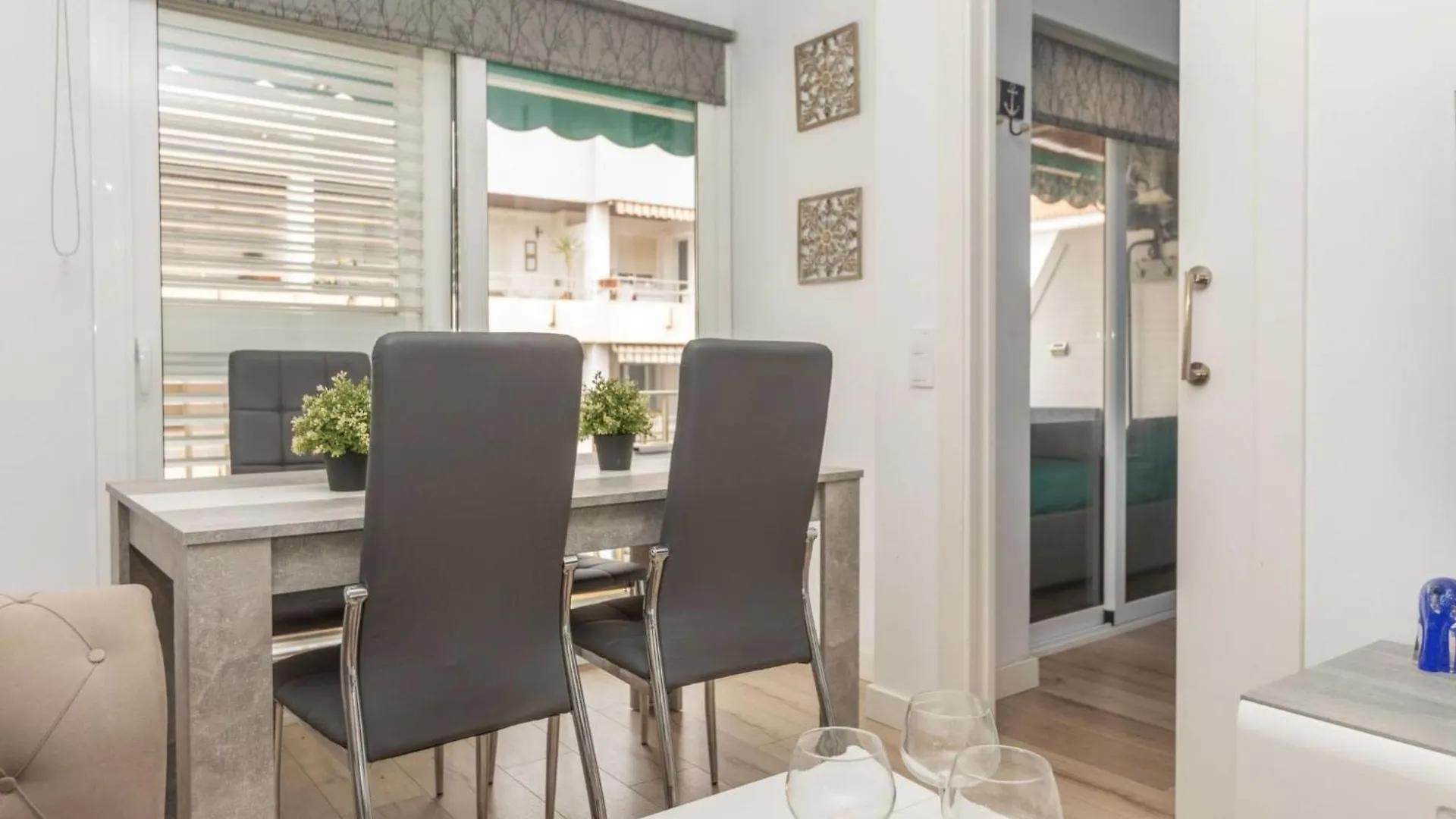 Apartment Leon By Interhome Λορέτ Ντε Μαρ